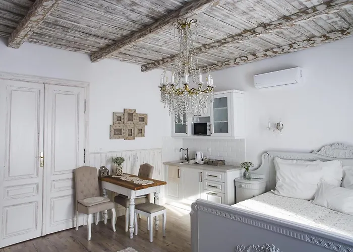 Bab-Lak Apartman